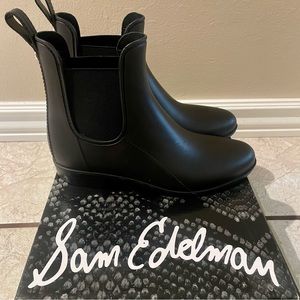 LIKE NEW • Sam Edelman Black Booties •